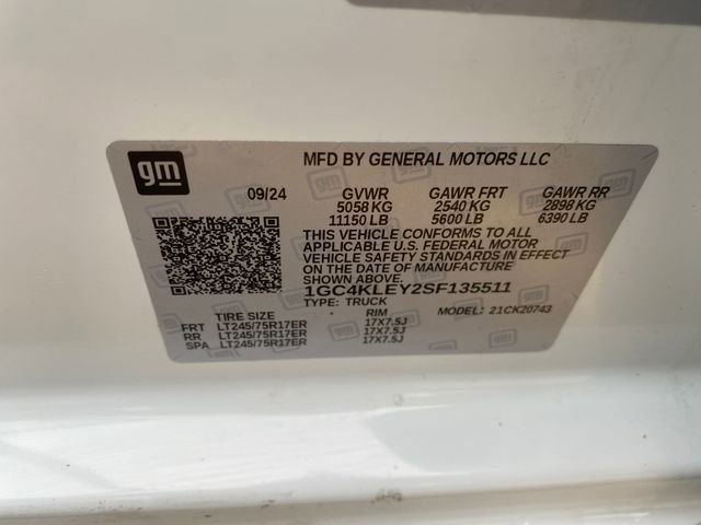 Used 2025 Chevrolet Silverado 2500 W/T AWD/4WD image 41