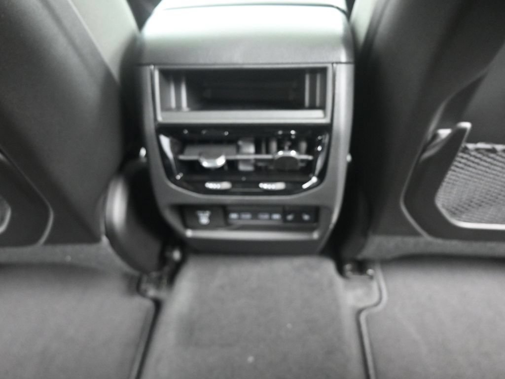 New 2026 Jeep Grand Cherokee Limited w/ Limited Altitude Package RWD image 27
