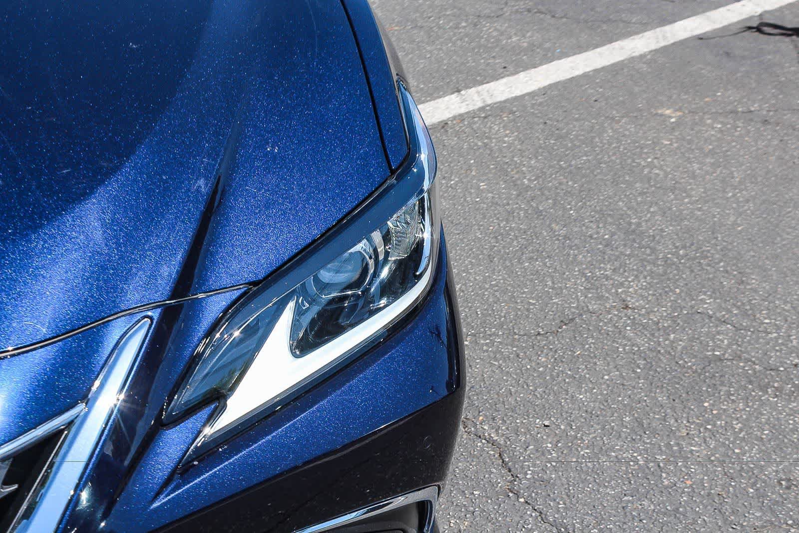 Used 2023 Lexus ES 300h w/ Premium Package FWD image 13