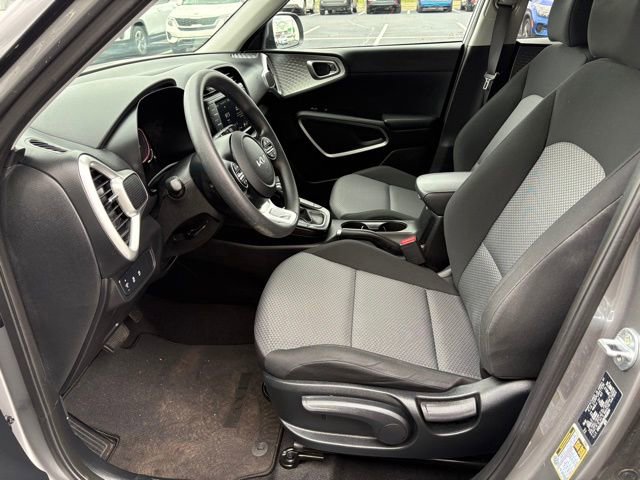Certified 2023 Kia Soul LX image 11