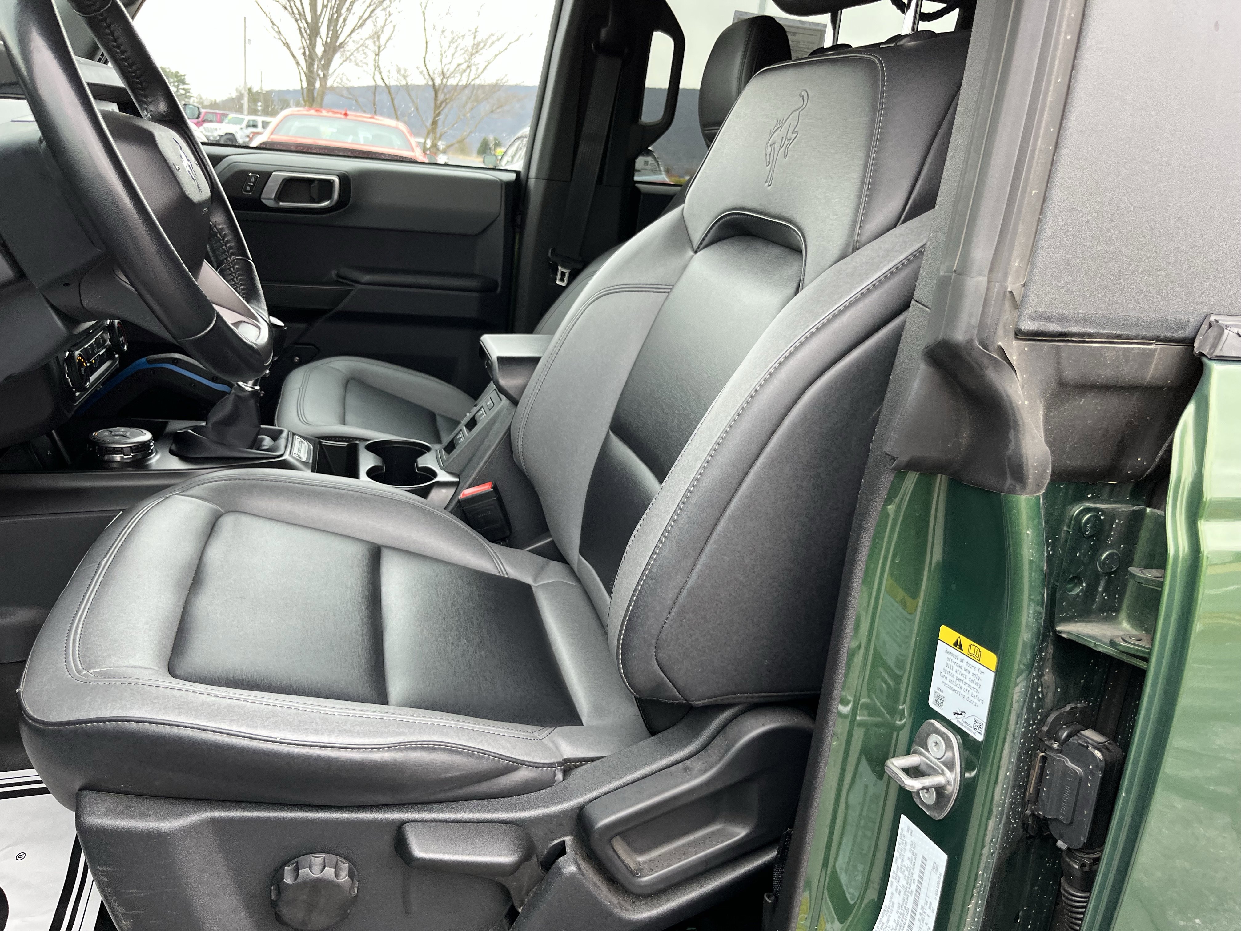 Used 2024 Ford Bronco Black Diamond image 12