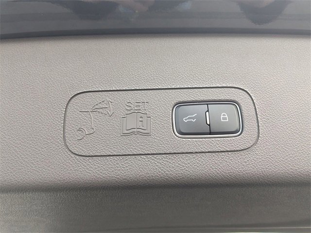 Used 2022 Lincoln Aviator Reserve w/ Class IV Trailer Tow Package image 27