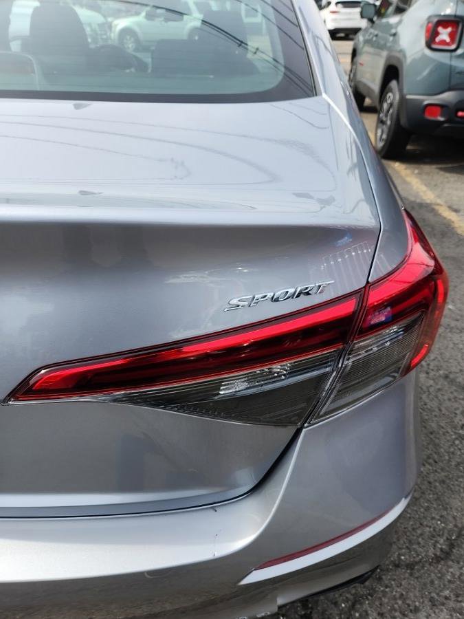 Used 2023 Honda Civic Sport image 5
