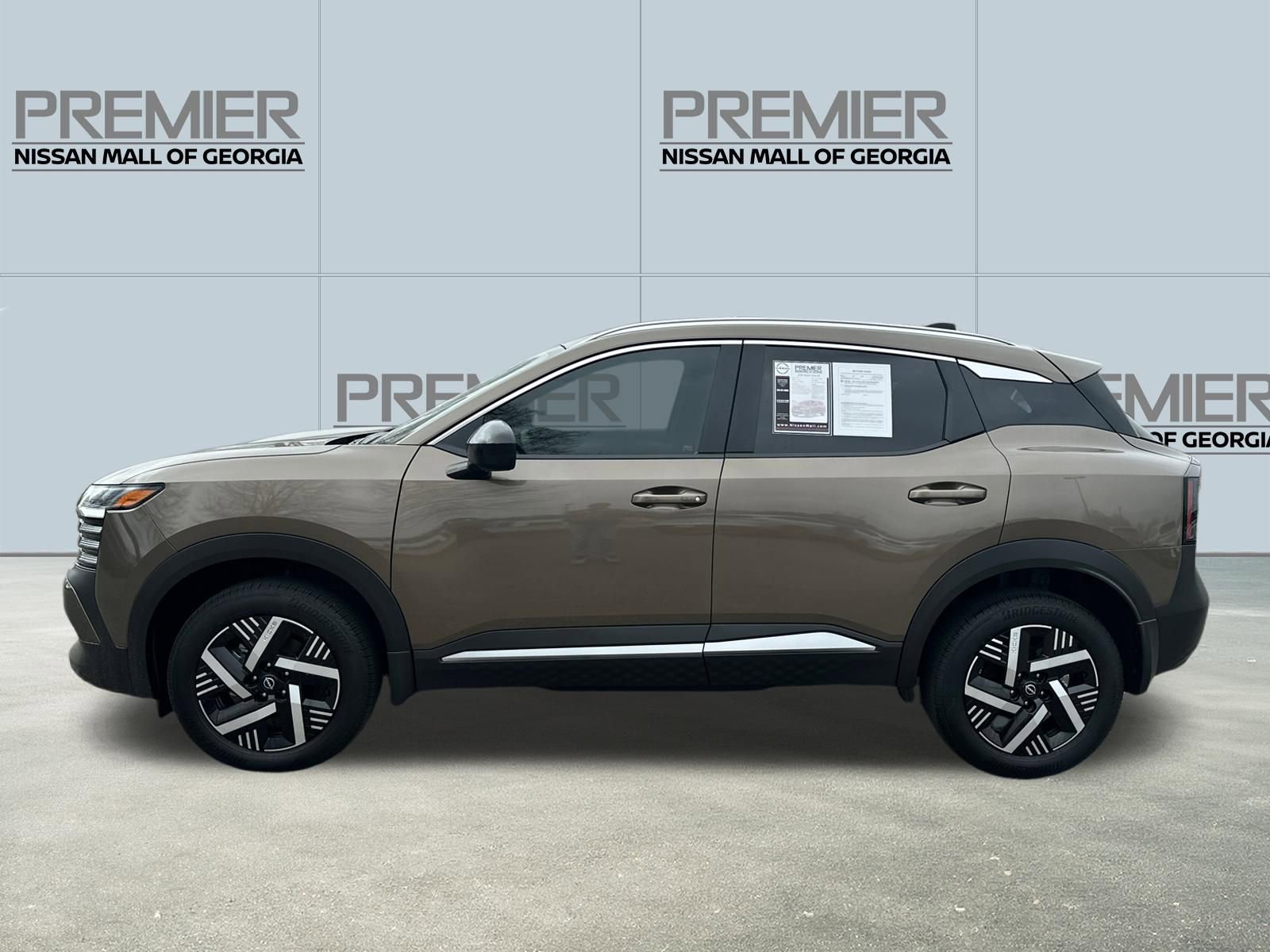 Used 2026 Nissan Kicks SV image 8