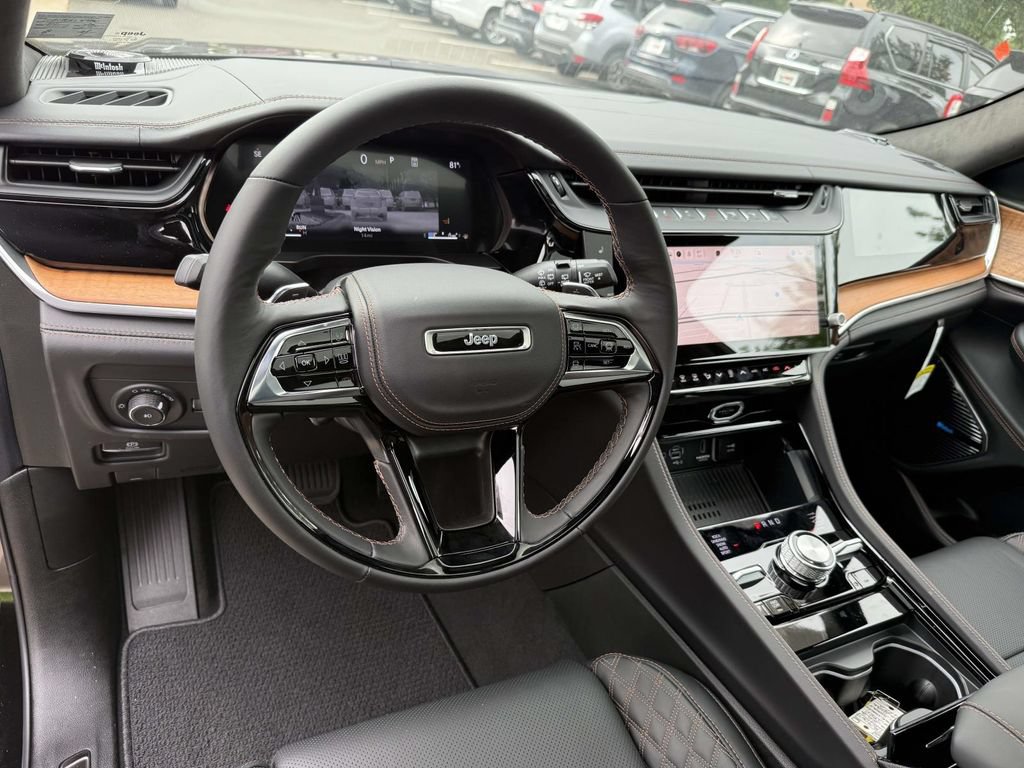 New 2026 Jeep Grand Cherokee L Summit w/ Obsidian Package AWD/4WD image 2