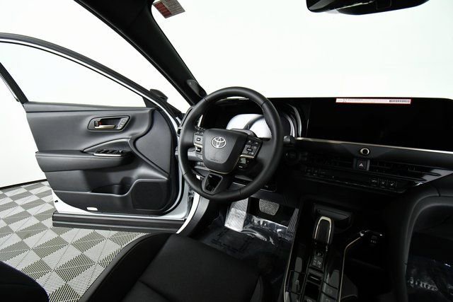 New 2025 Toyota Crown Signia image 19