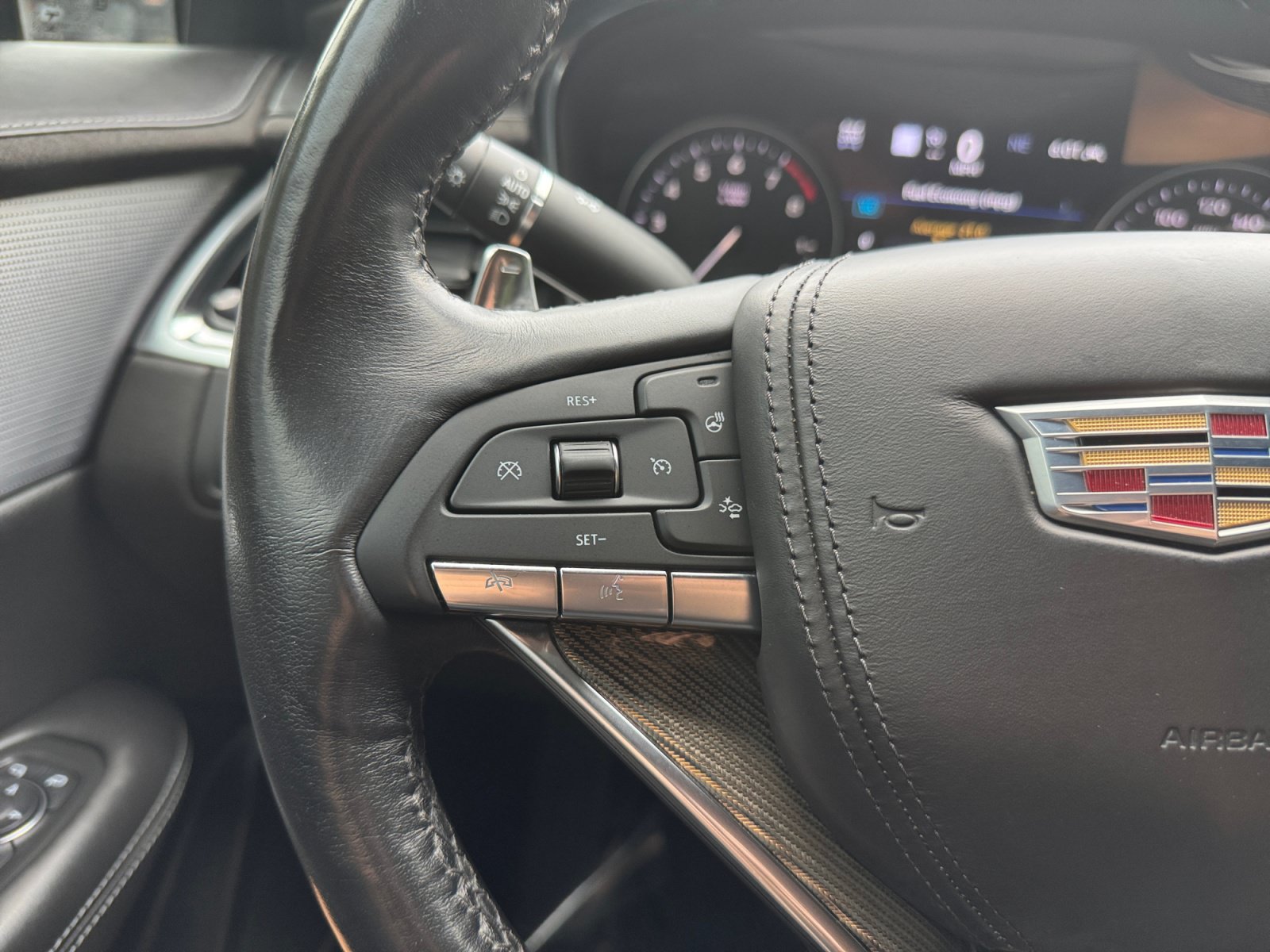 Used 2021 Cadillac XT6 Sport w/ Platinum Package AWD/4WD image 26
