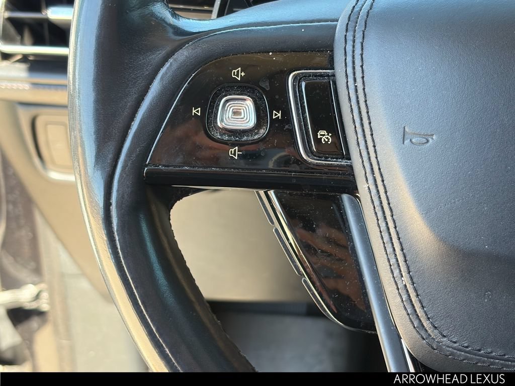 Used 2021 Lincoln Aviator Reserve w/ Equipment Group 210A AWD/4WD image 16