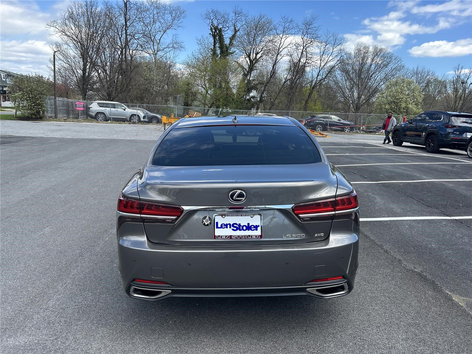 Used 2019 Lexus LS 500 AWD w/ Accessory Package (Z2) image 4