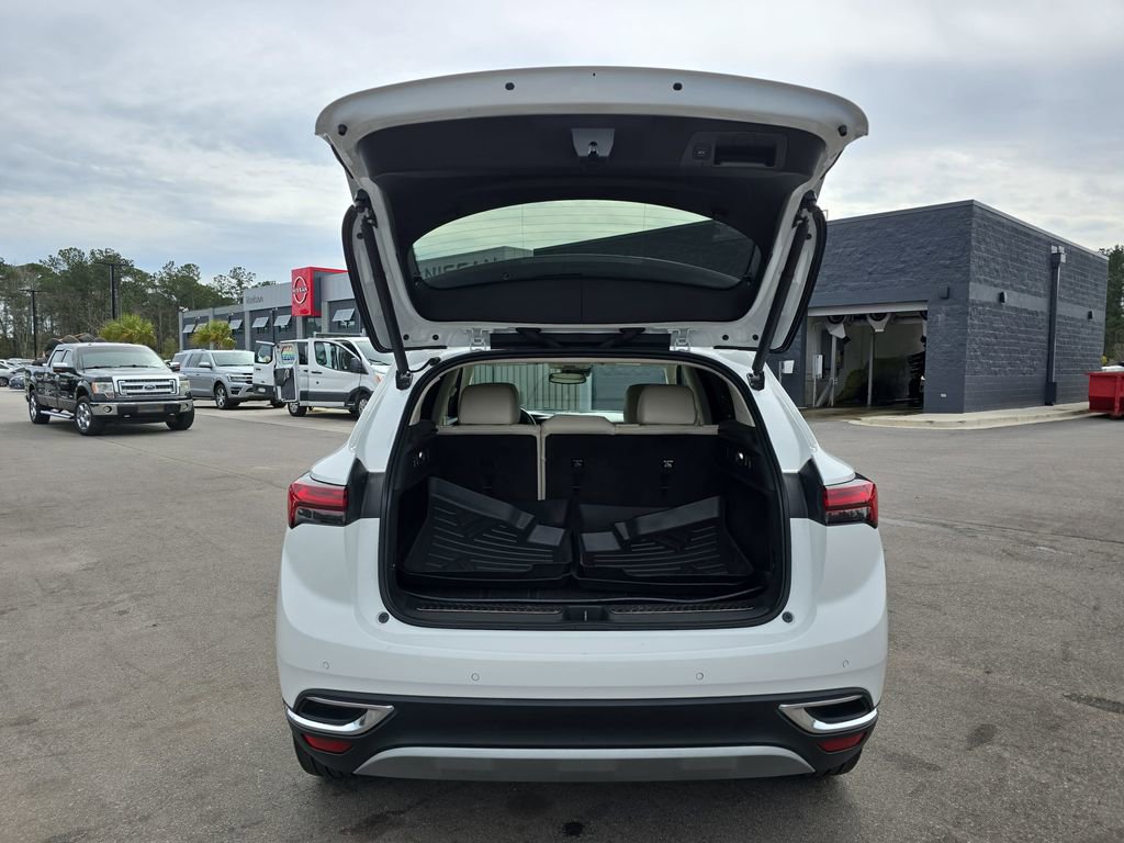 Used 2021 Buick Envision Essence w/ Technology Package I image 16