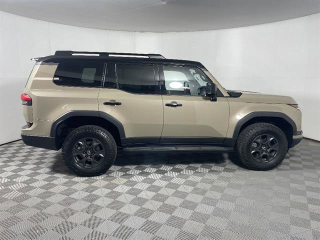 Used 2025 Lexus GX 550 AWD/4WD image 8