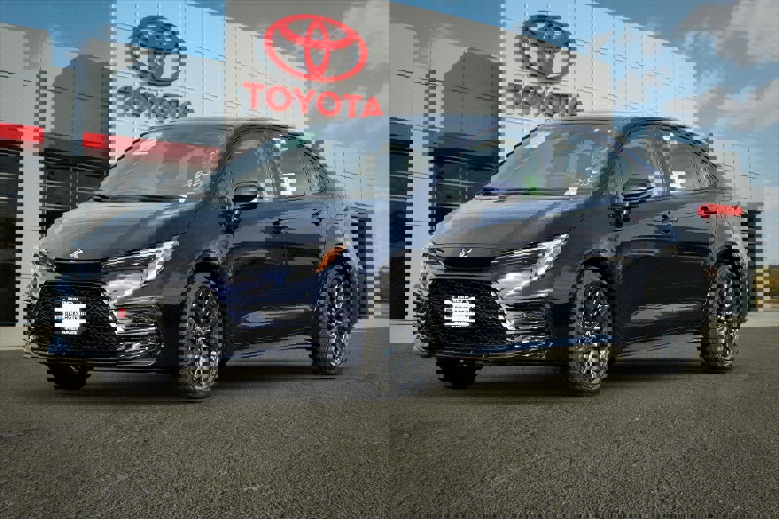 Certified 2026 Toyota Corolla SE w/ SE Premium Package image 7