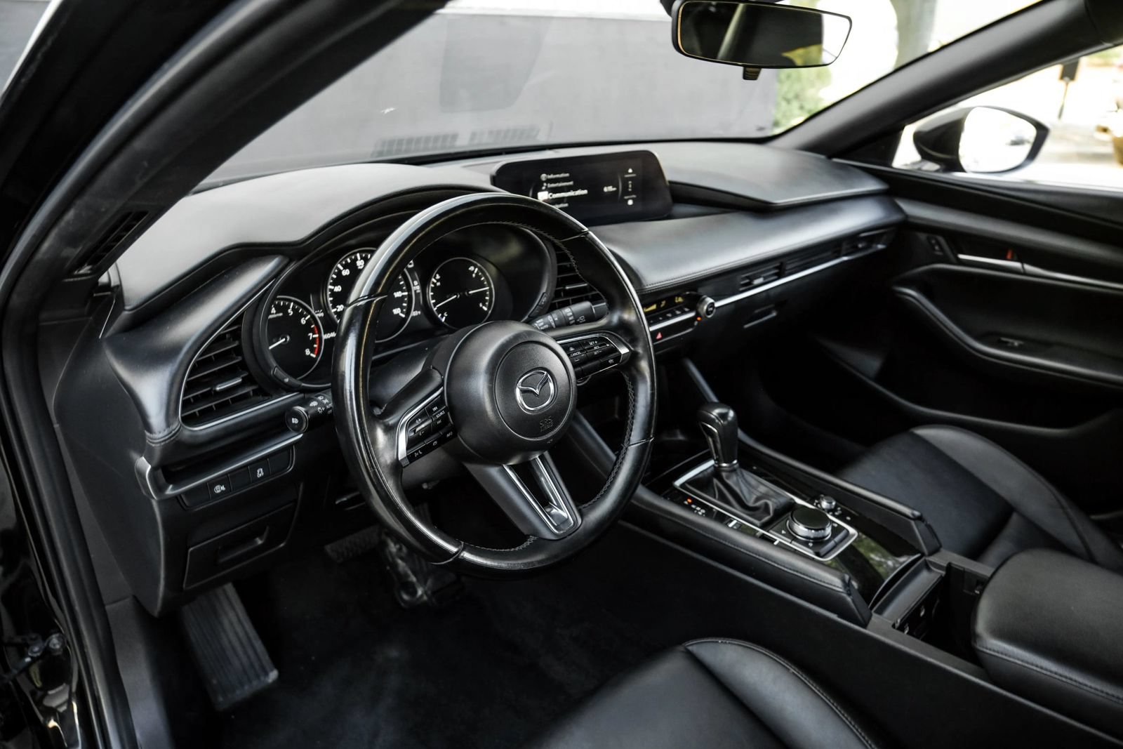 Used 2024 MAZDA MAZDA3 s FWD image 2