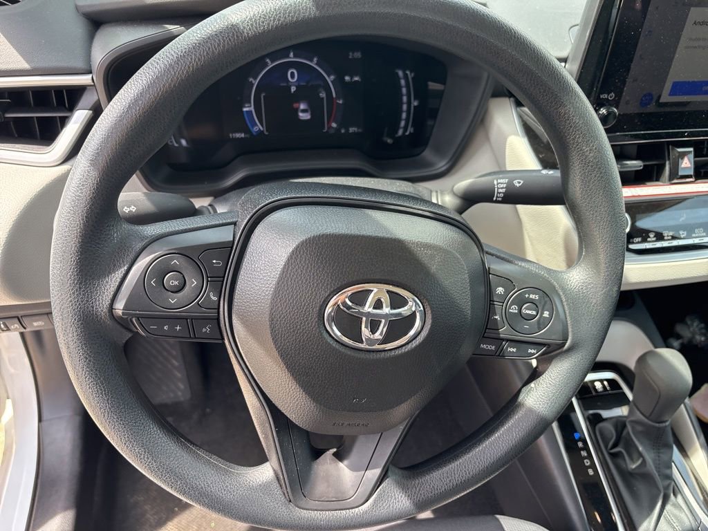 Used 2026 Toyota Corolla LE FWD image 15