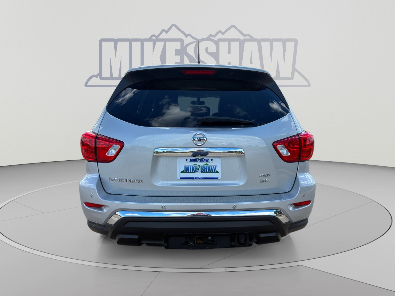Used 2018 Nissan Pathfinder SL AWD/4WD image 4