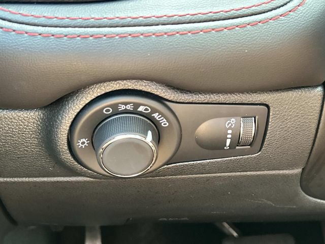 Used 2024 Dodge Durango GT AWD/4WD image 34