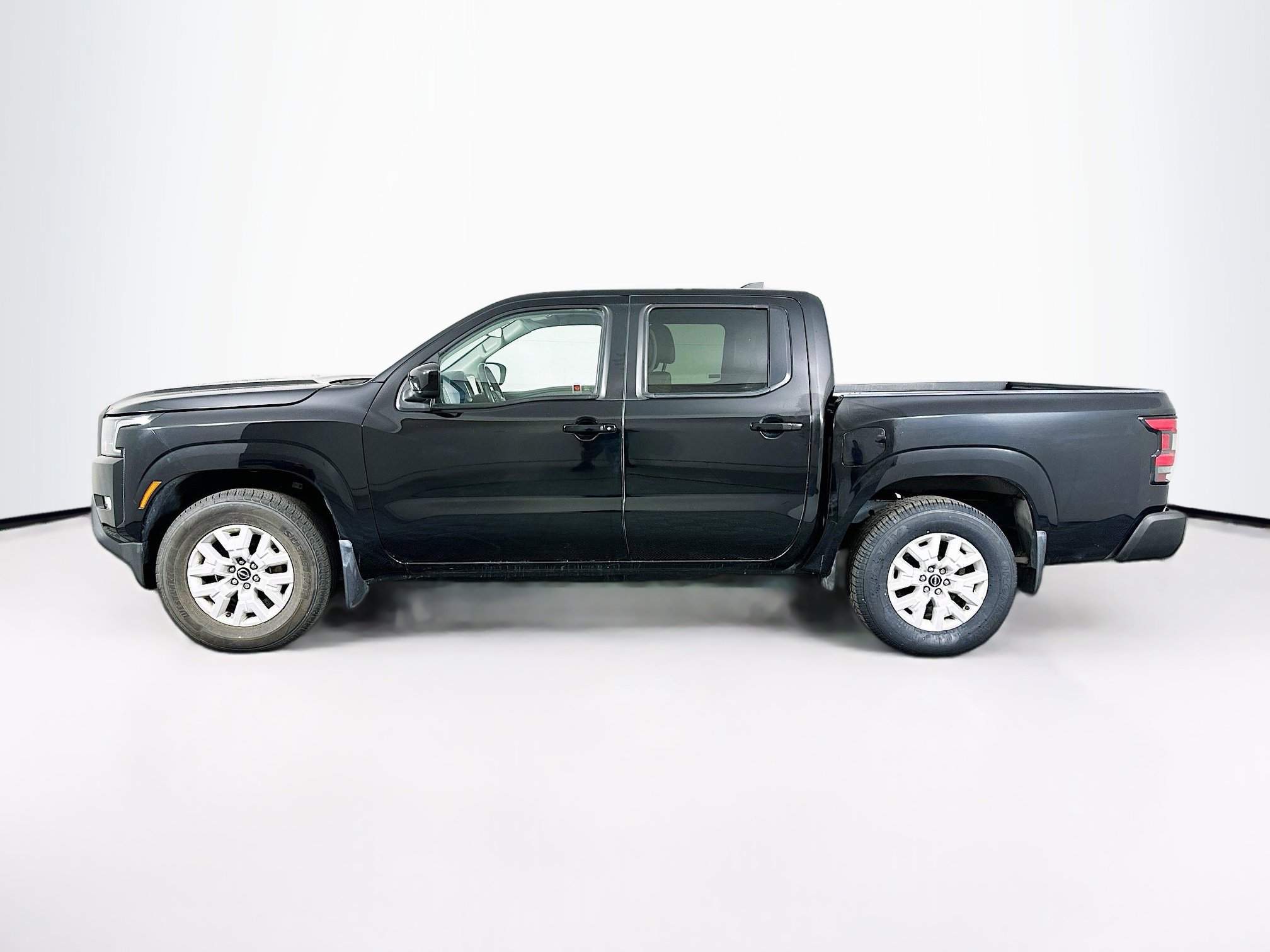 Used 2022 Nissan Frontier SV image 4