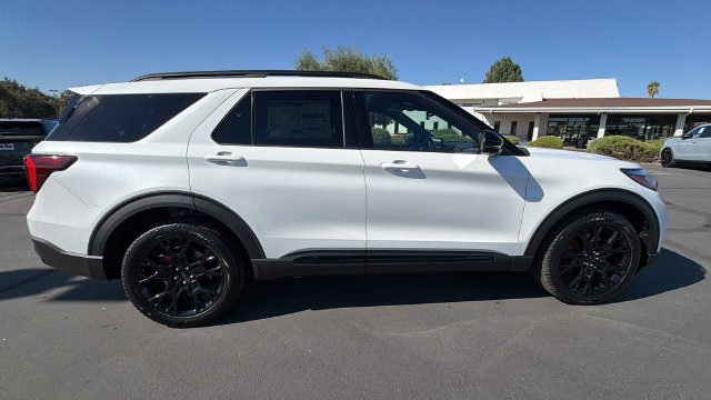 New 2027 Ford Explorer ST w/ Sun And Sound Package AWD/4WD image 3