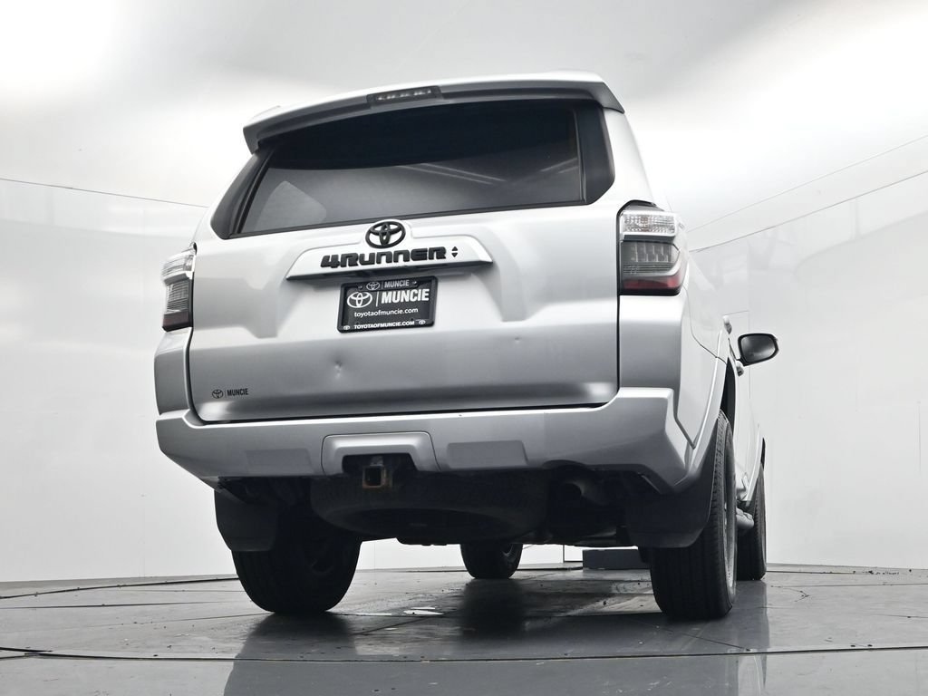 Used 2023 Toyota 4Runner SR5 AWD/4WD image 47