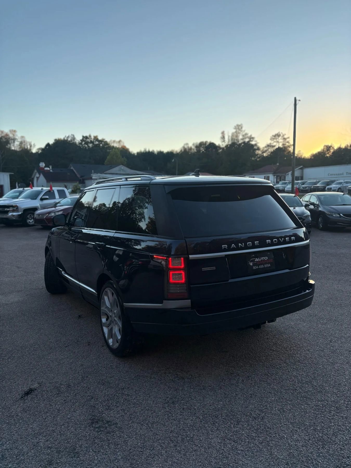 Used 2015 Land Rover Range Rover Supercharged AWD/4WD image 6