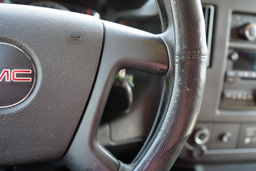 Used 2014 GMC Savana 3500 RWD image 11