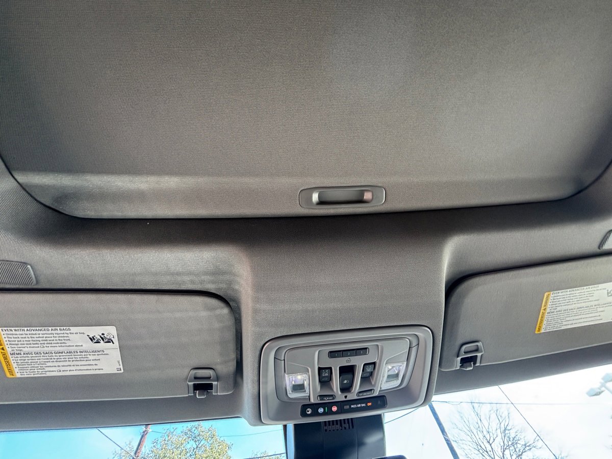 Used 2024 GMC Sierra 1500 SLT image 7