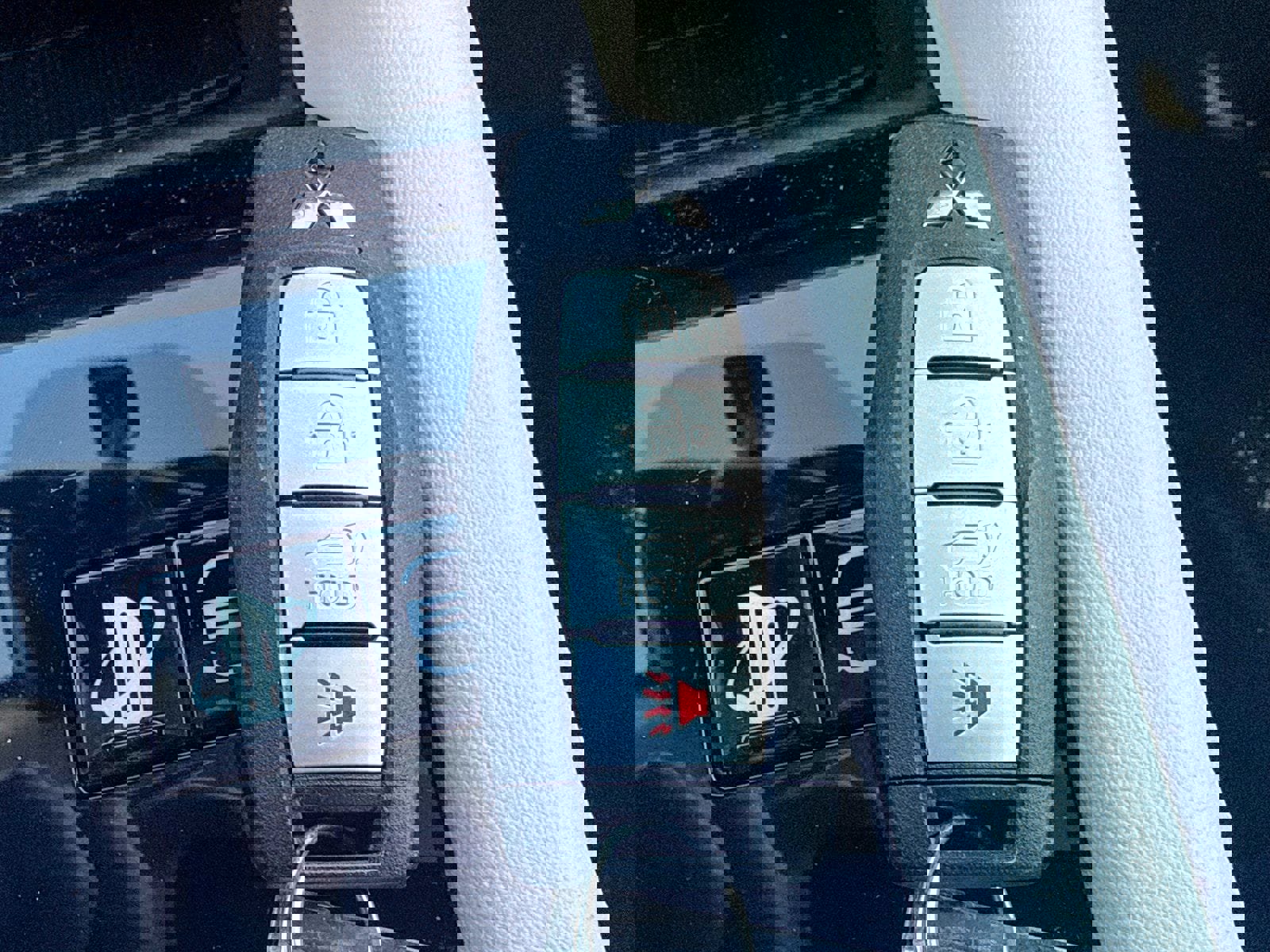 New 2025 Mitsubishi Outlander SEL image 50