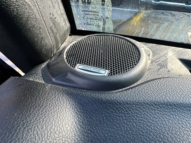 Used 2016 Jeep Wrangler Unlimited Sahara w/ Connectivity Group AWD/4WD image 11