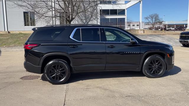 Used 2023 Chevrolet Traverse LT image 9
