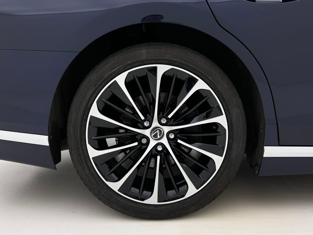 Used 2023 Lexus LS 500 AWD w/ Luxury Package image 26