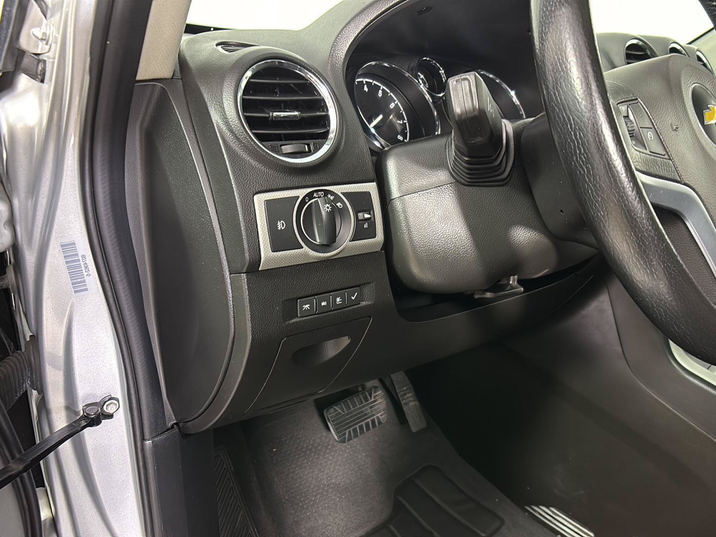 Used 2012 Chevrolet Captiva Sport LTZ AWD/4WD image 29