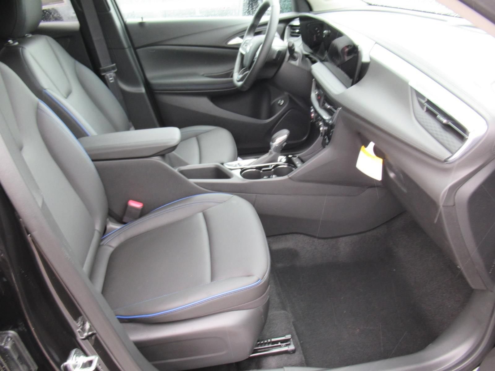 New 2026 Buick Encore GX Sport Touring w/ Comfort Package FWD image 9