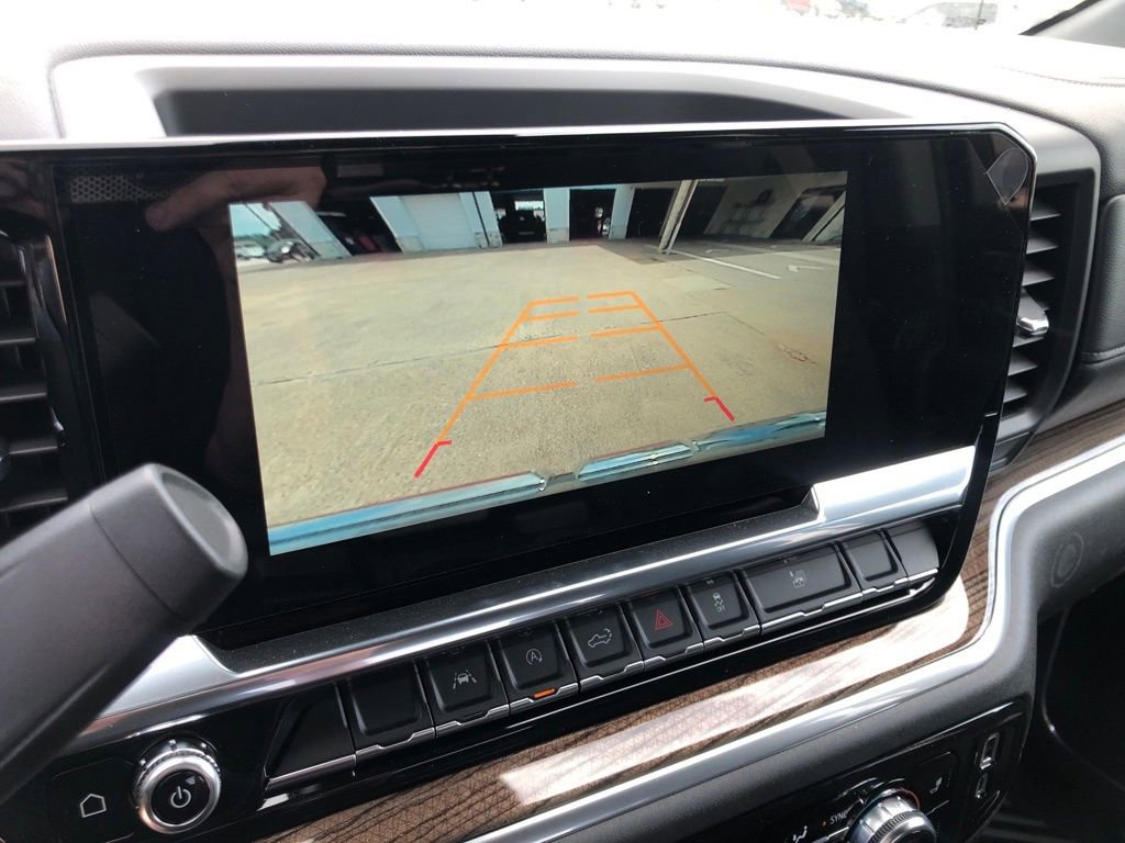 New 2025 GMC Sierra 1500 Elevation image 24