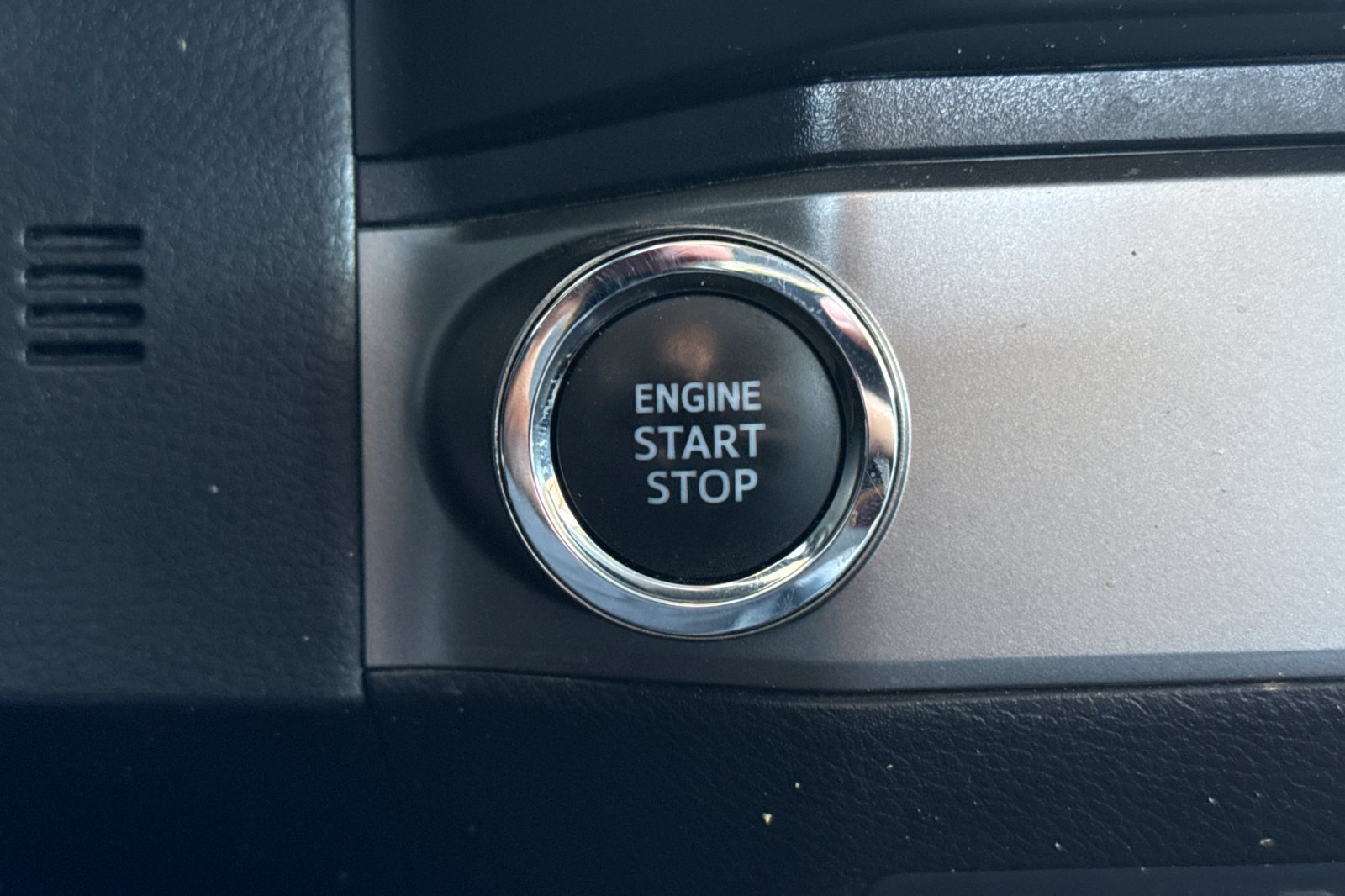 Used 2023 Toyota Tacoma SR5 RWD image 30