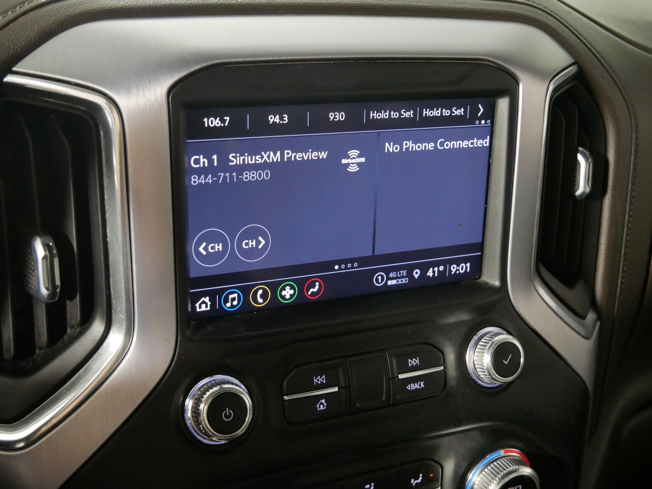 Certified 2021 GMC Sierra 3500 SLT w/ SLT Convenience Package AWD/4WD image 22
