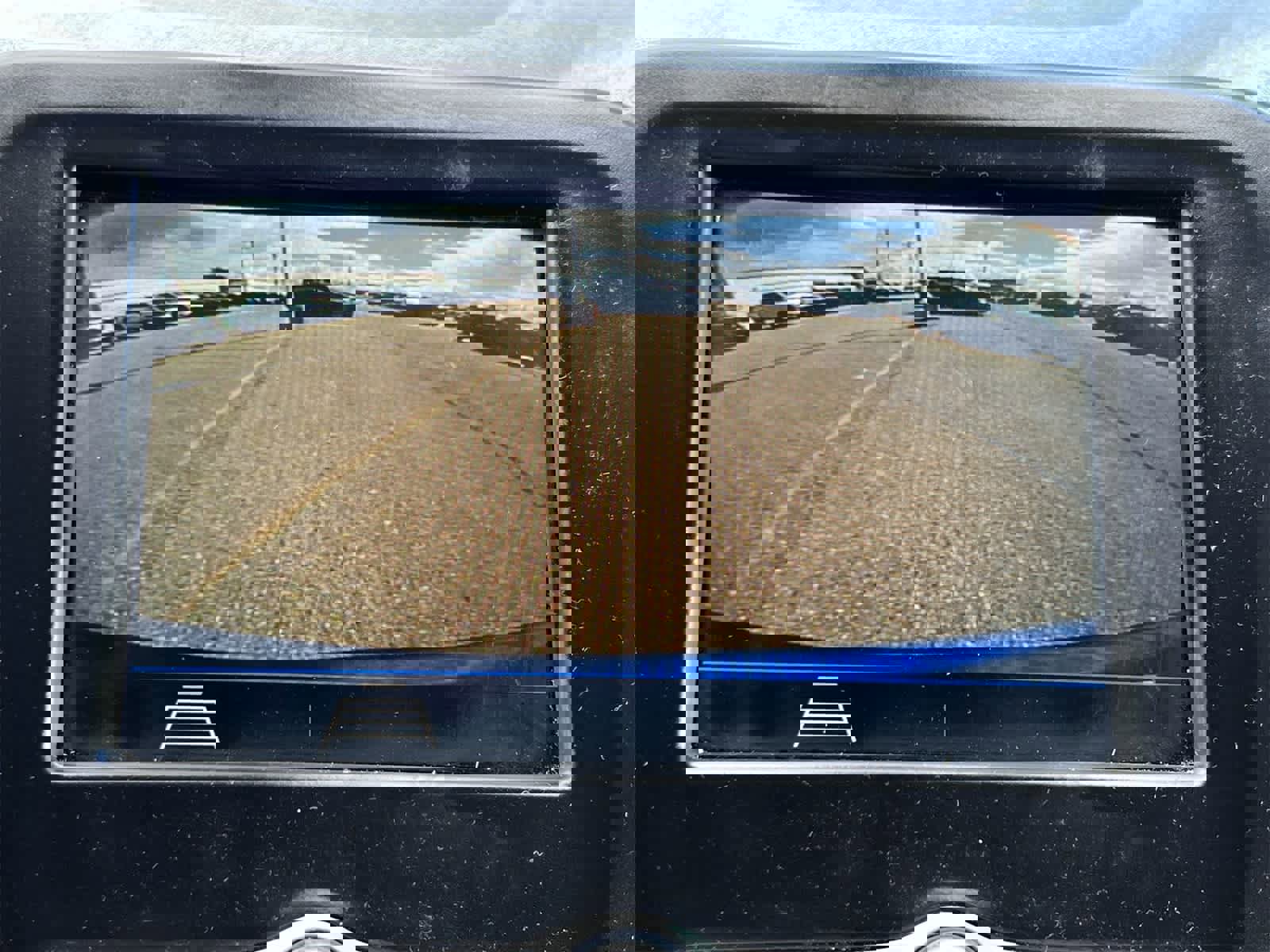 Used 2019 Chevrolet Equinox LT w/ Driver Convenience Package image 28