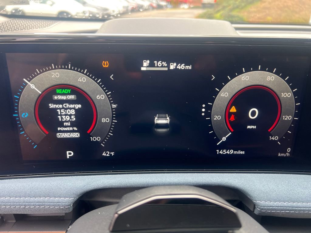 Used 2023 Nissan Ariya image 16