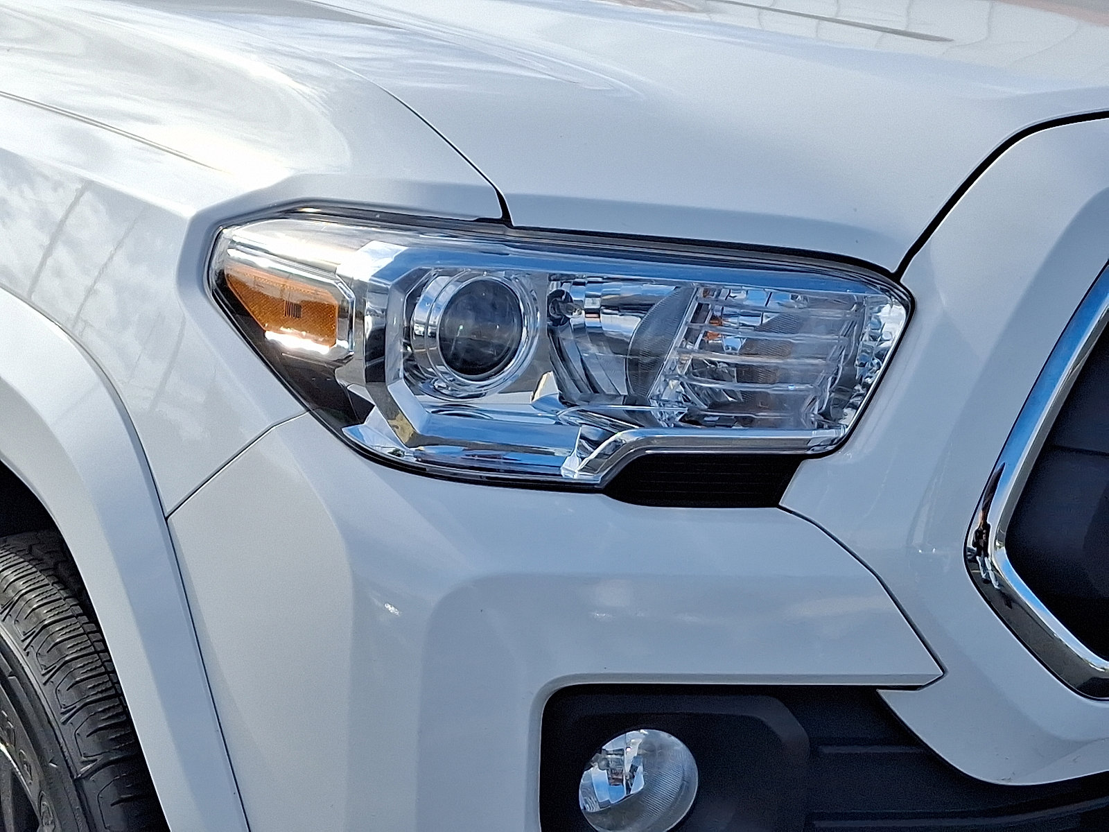 Used 2023 Toyota Tacoma SR5 image 9