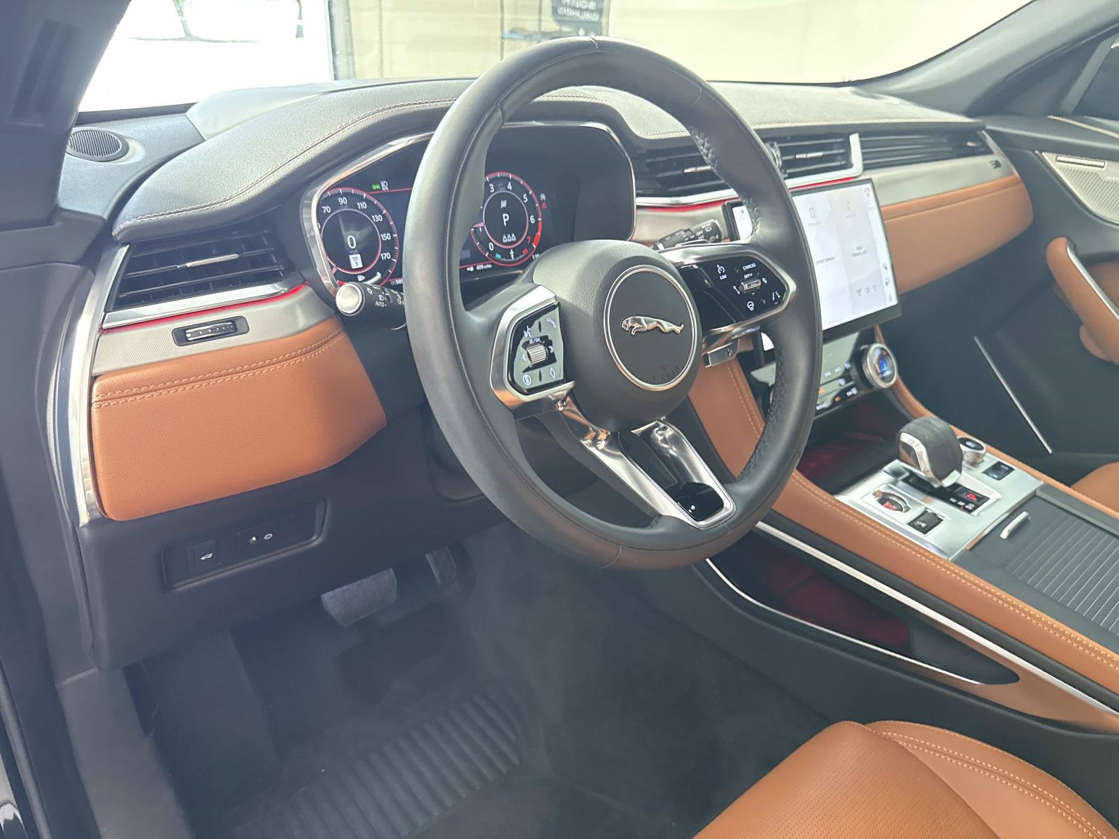 Certified 2026 Jaguar F-PACE R-Dynamic S AWD/4WD image 20