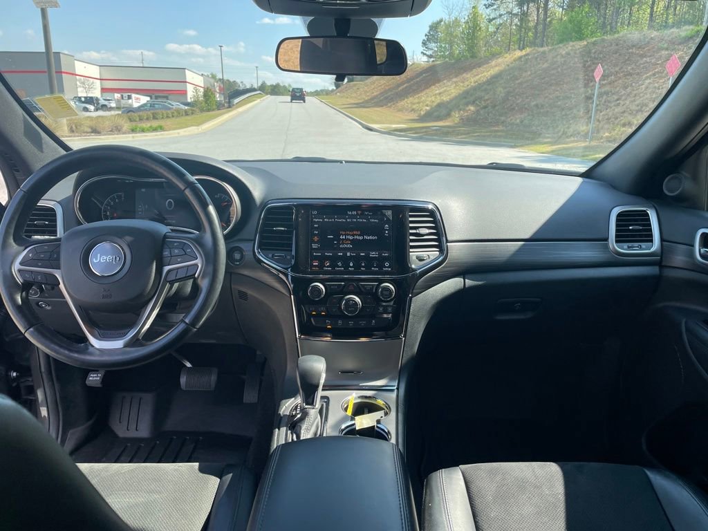 Used 2021 Jeep Grand Cherokee Laredo X image 20