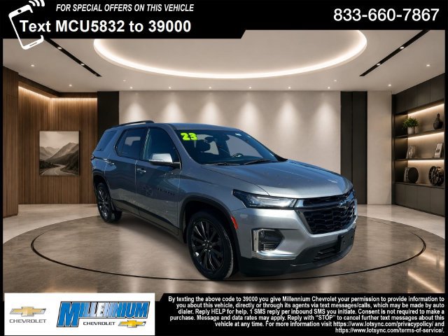 Used 2023 Chevrolet Traverse RS