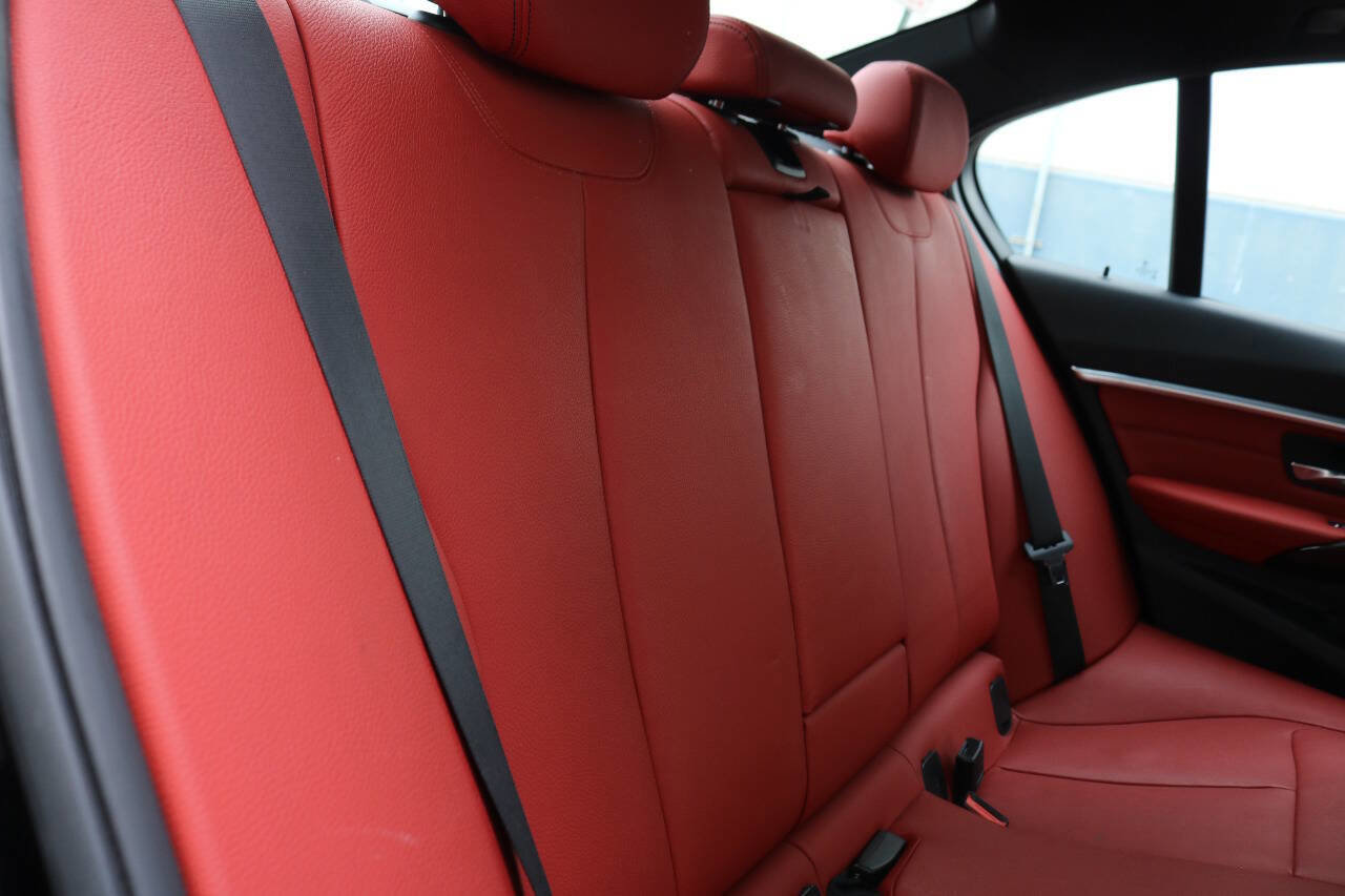 Used 2016 BMW 340i Sedan image 19