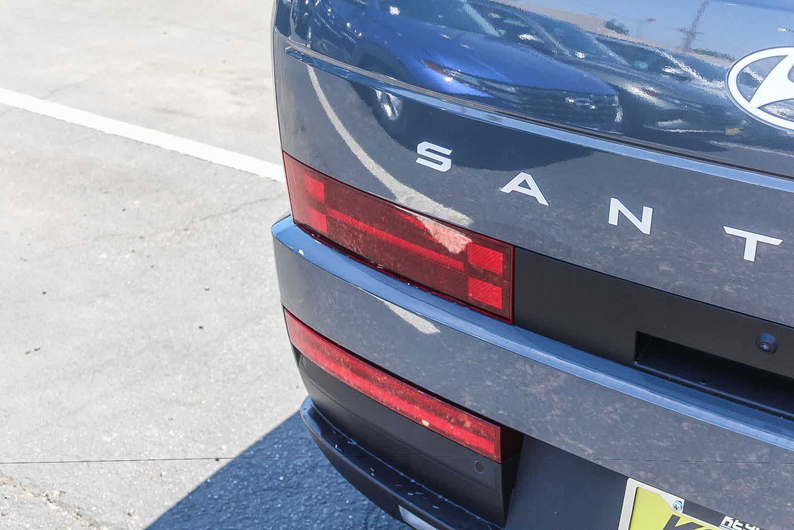 Certified 2025 Hyundai Santa Fe SEL FWD image 8