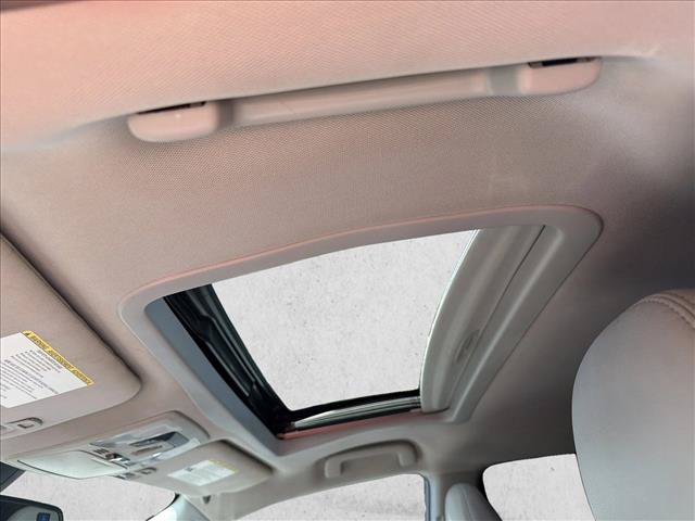 Used 2018 Toyota Sienna XLE FWD image 22