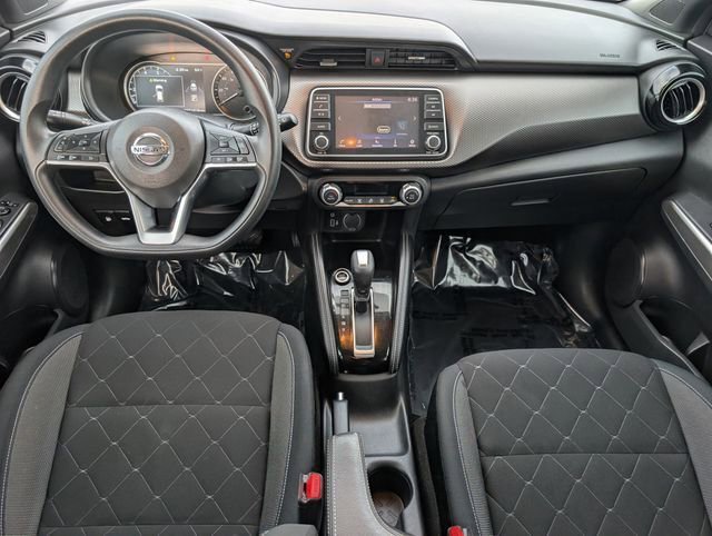 Used 2019 Nissan Kicks SV image 16