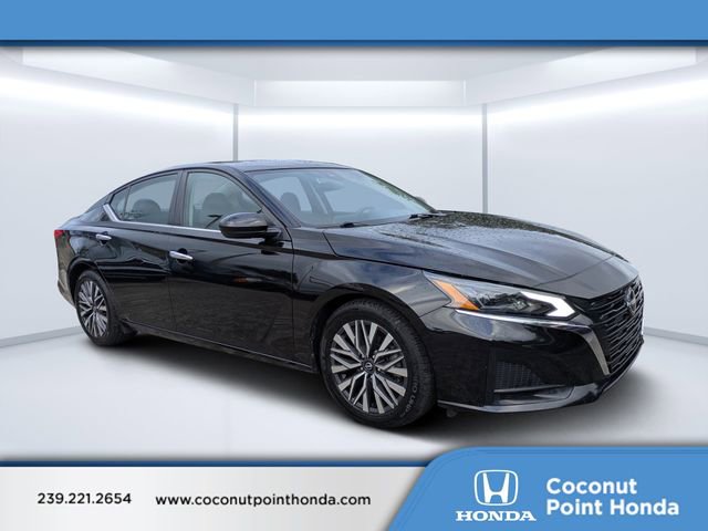 Used 2023 Nissan Altima 2.5 SV