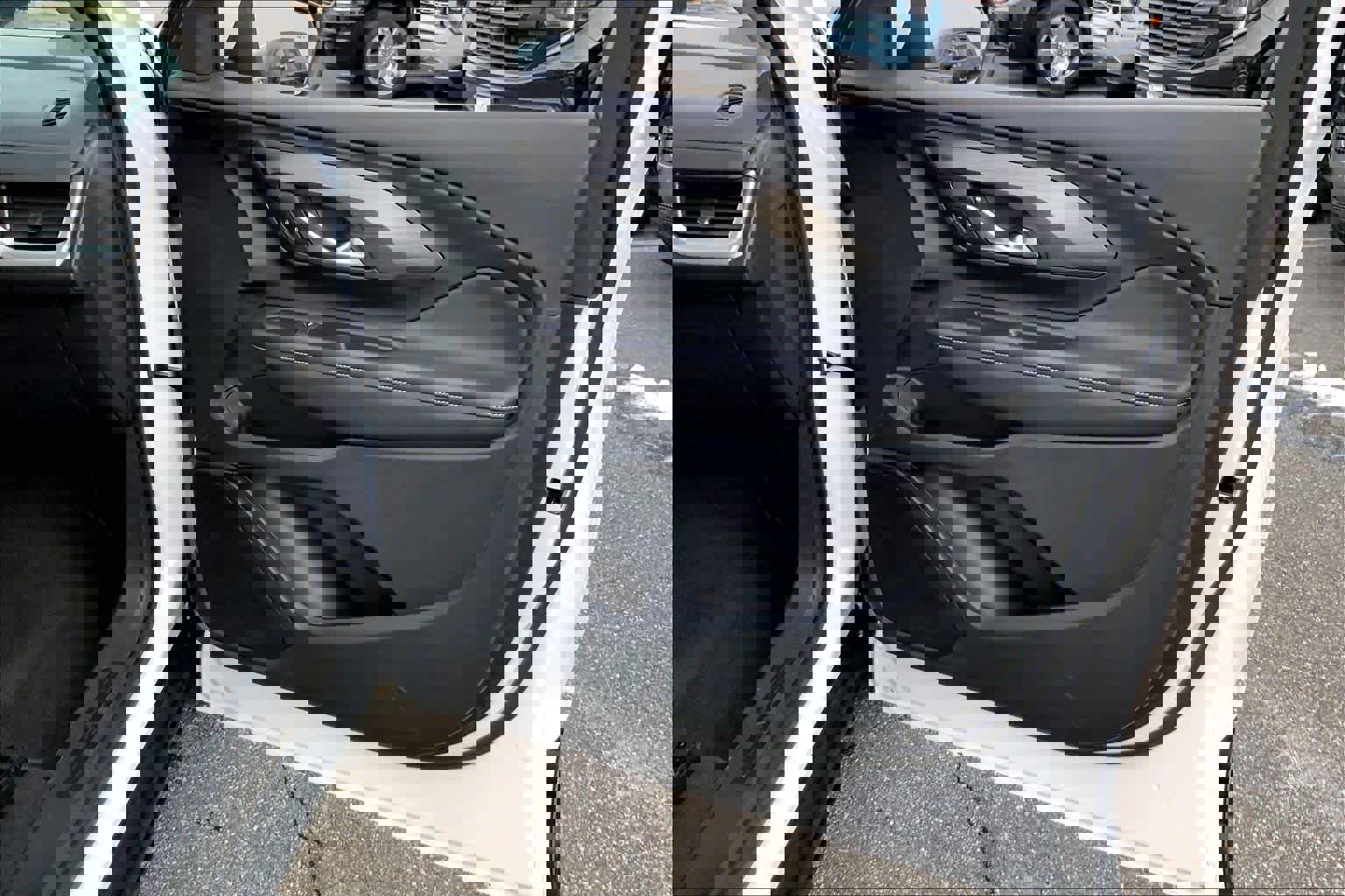 Used 2022 GMC Terrain SLT image 21