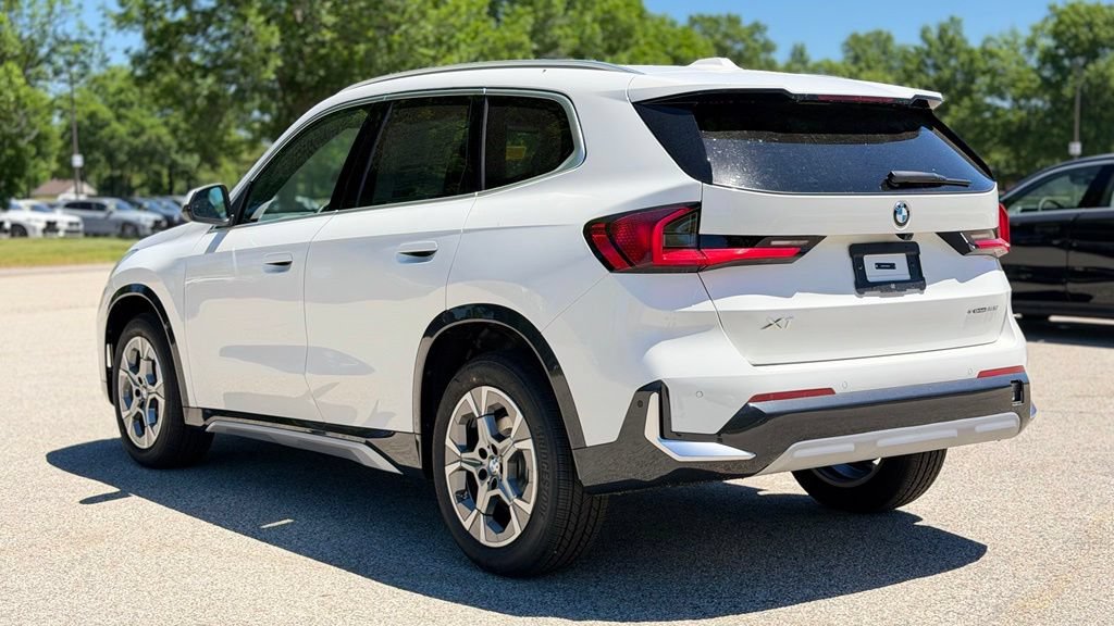 New 2026 BMW X1 xDrive28i w/ Convenience Package AWD/4WD image 4