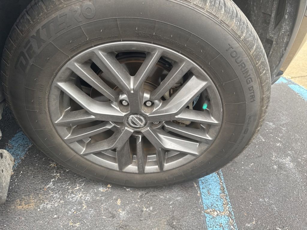 Used 2021 Nissan Rogue S FWD image 6