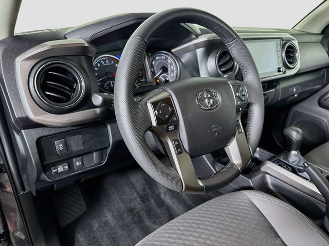 Certified 2022 Toyota Tacoma SR5 w/ Technology Package AWD/4WD image 18
